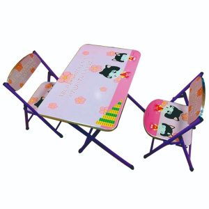 MESA MADERA CON 2 SILLAS